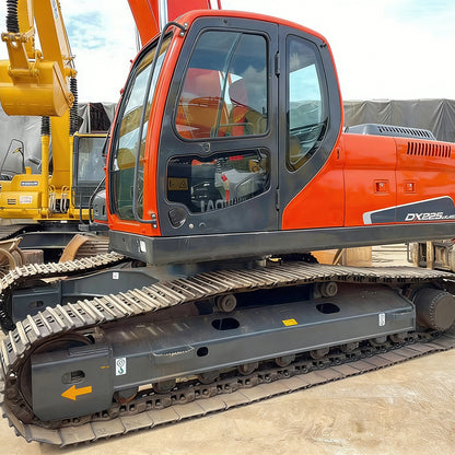 Собственный б/у экскаватор Doosan DX225LC | идеальное сочетание стабильности и эффективности