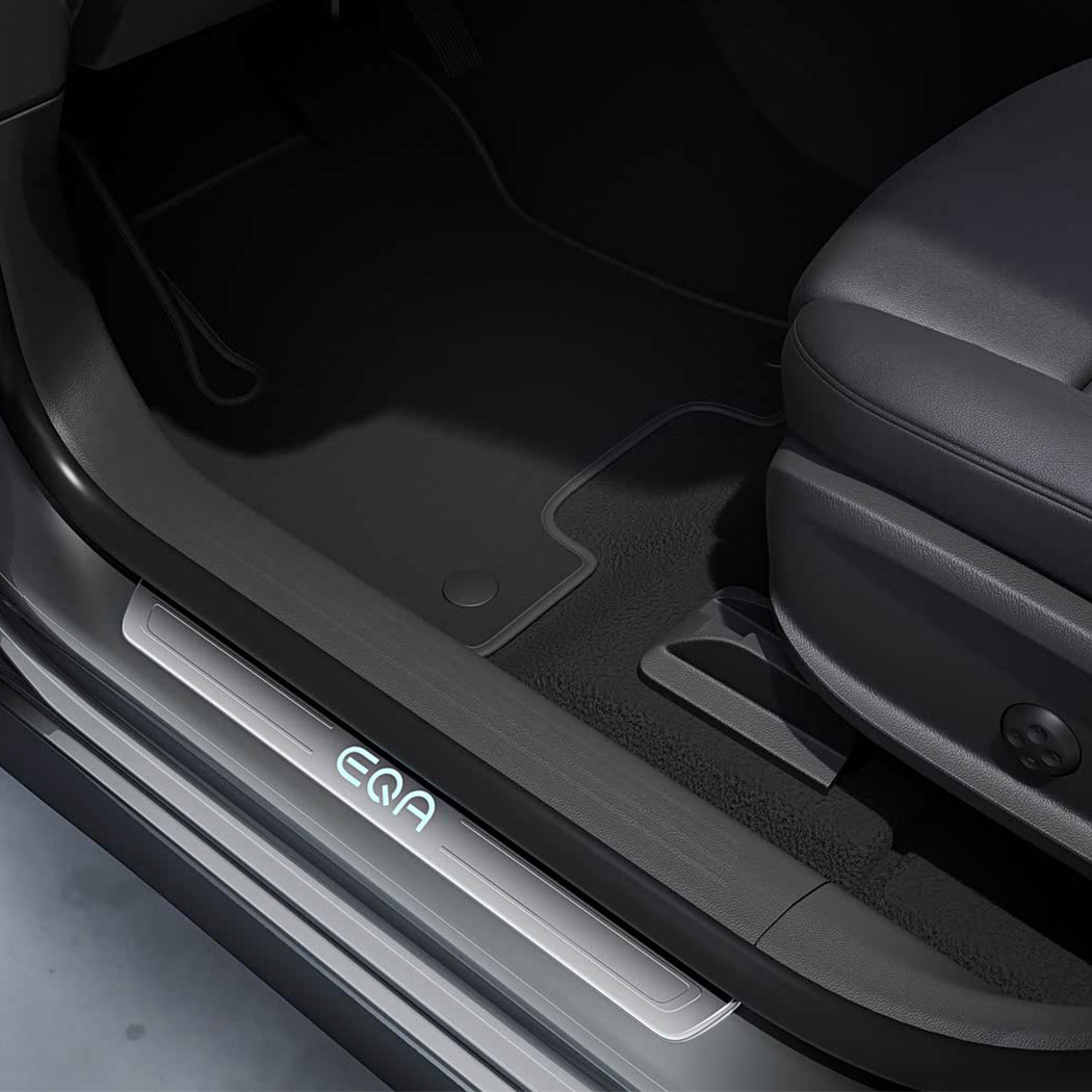 Mercedes EQA260 электромобиль черный