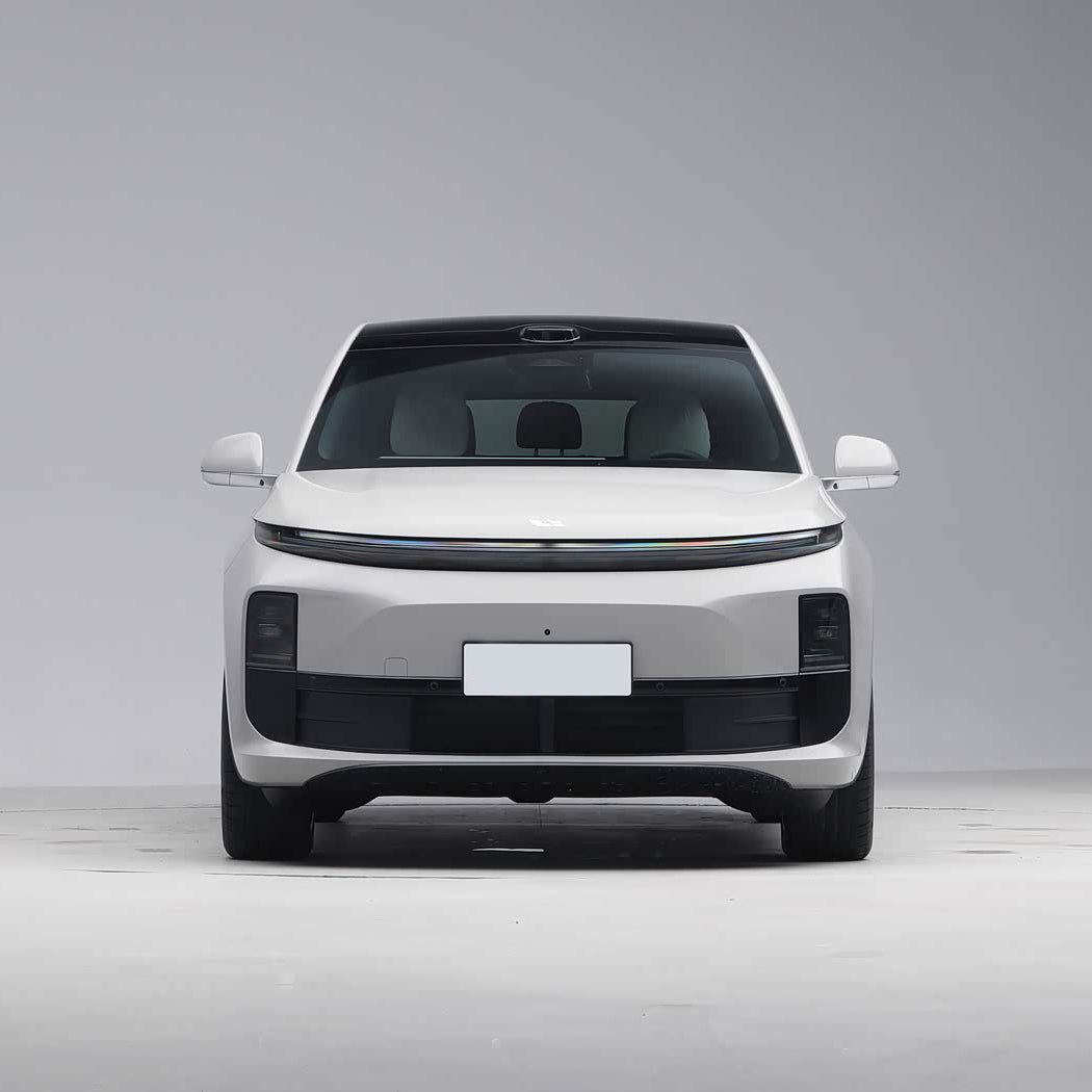 Автомобиль Li Auto - Li L6 серый