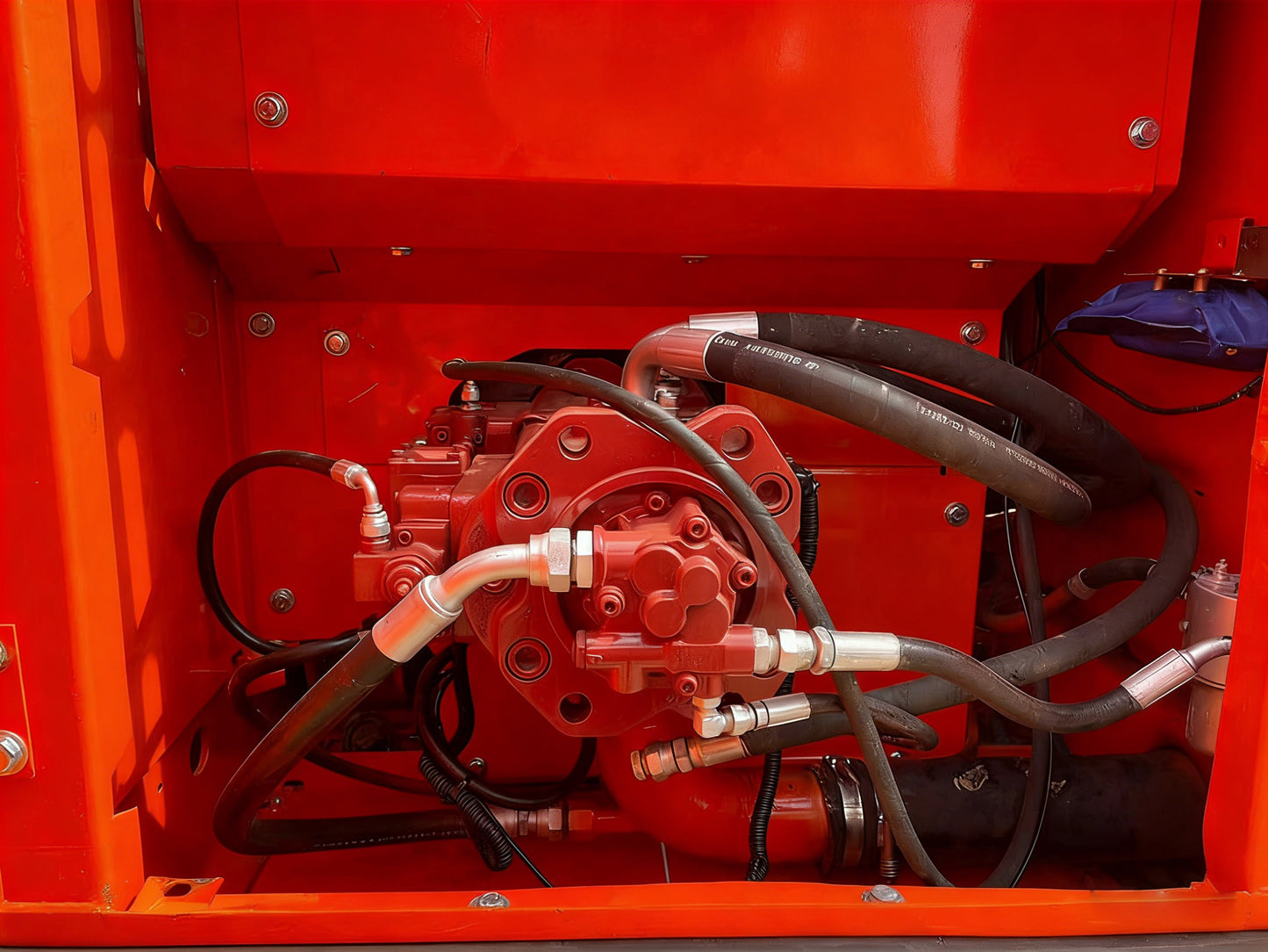 Собственный б/у экскаватор Doosan DX225LC | идеальное сочетание стабильности и эффективности