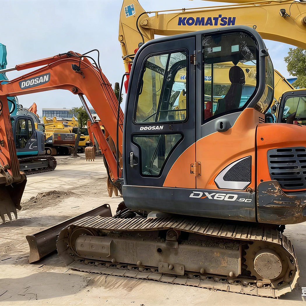 Подержанный экскаватор Doosan DX60-9C