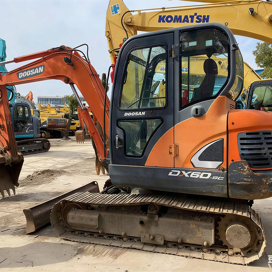 Подержанный экскаватор Doosan DX60-9C