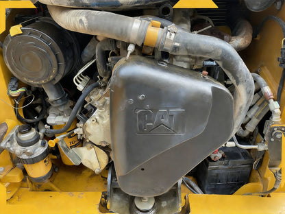 Подержанный скользящий погрузчик Caterpillar 226B