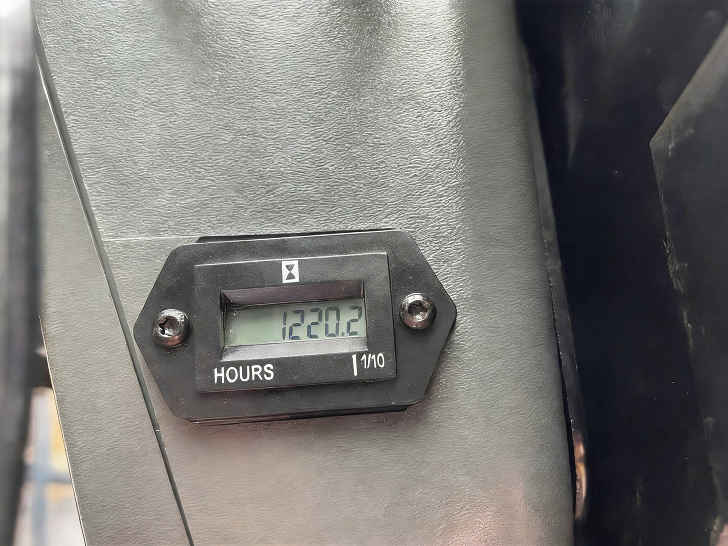 Подержанный экскаватор Caterpillar 305.5E2